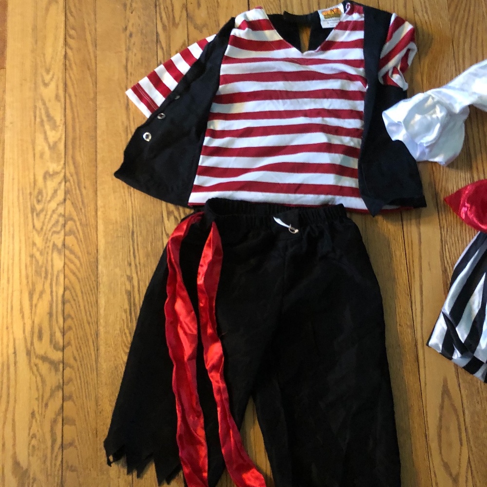 pirate costume